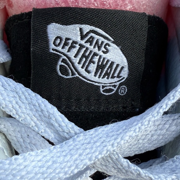 Vans Butterfly Checkerboard Sk8-Hi Shoe Womens Sz 8 Off The Wall Sneakers EUC - Picture 7 of 10